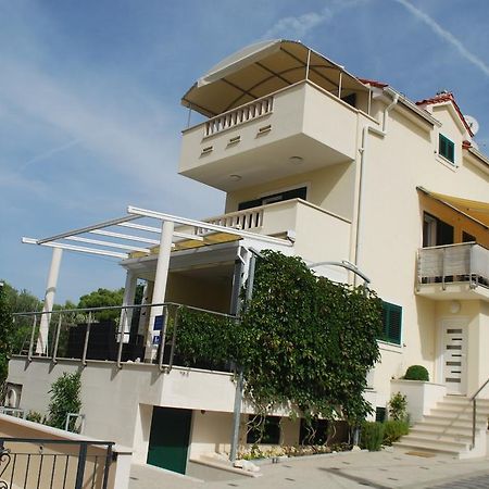 Apartments Villa Lili Lovetovo Vodice Esterno foto