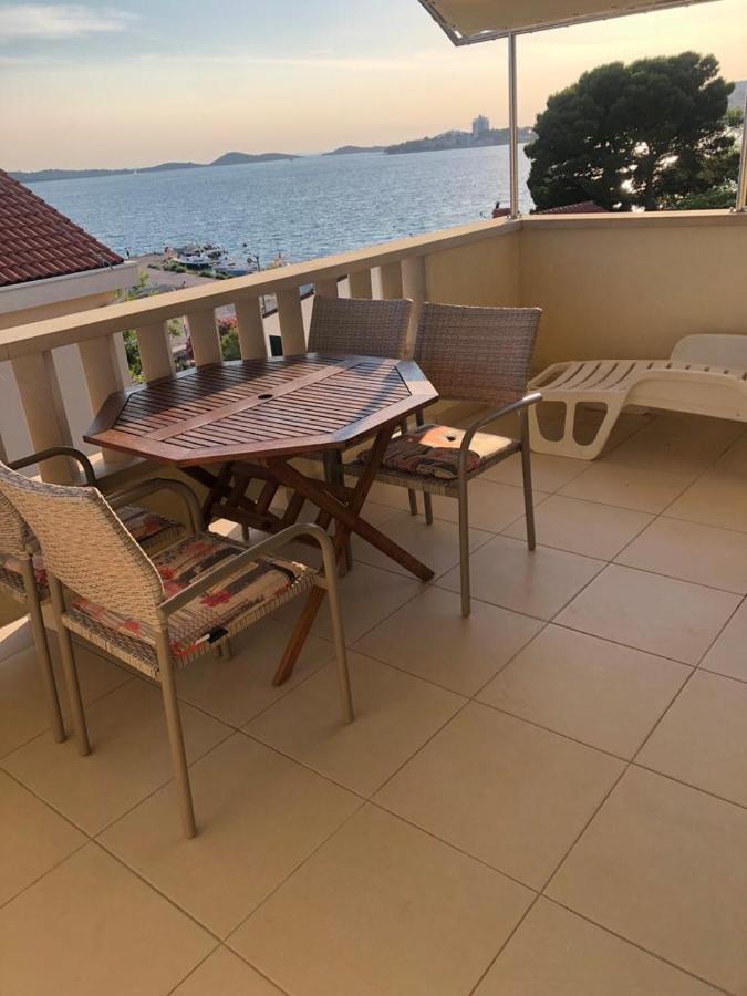 Apartments Villa Lili Lovetovo Vodice Esterno foto