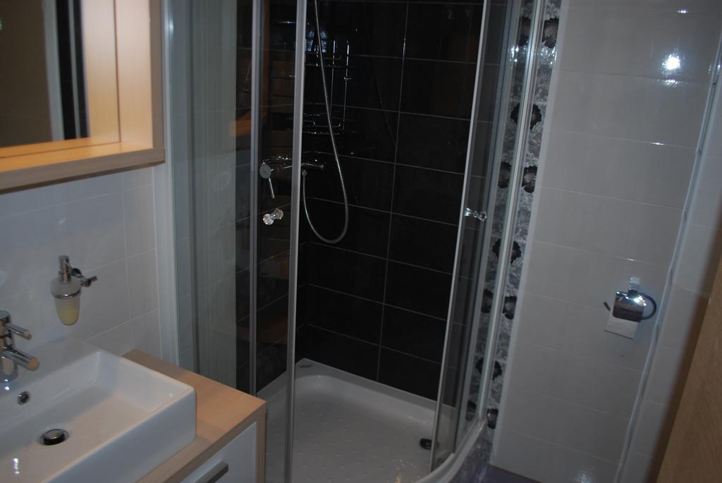 Apartments Villa Lili Lovetovo Vodice Esterno foto