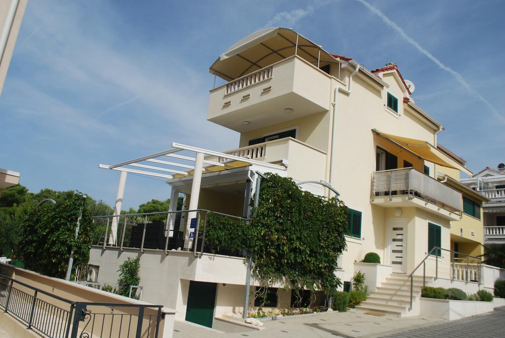 Apartments Villa Lili Lovetovo Vodice Esterno foto