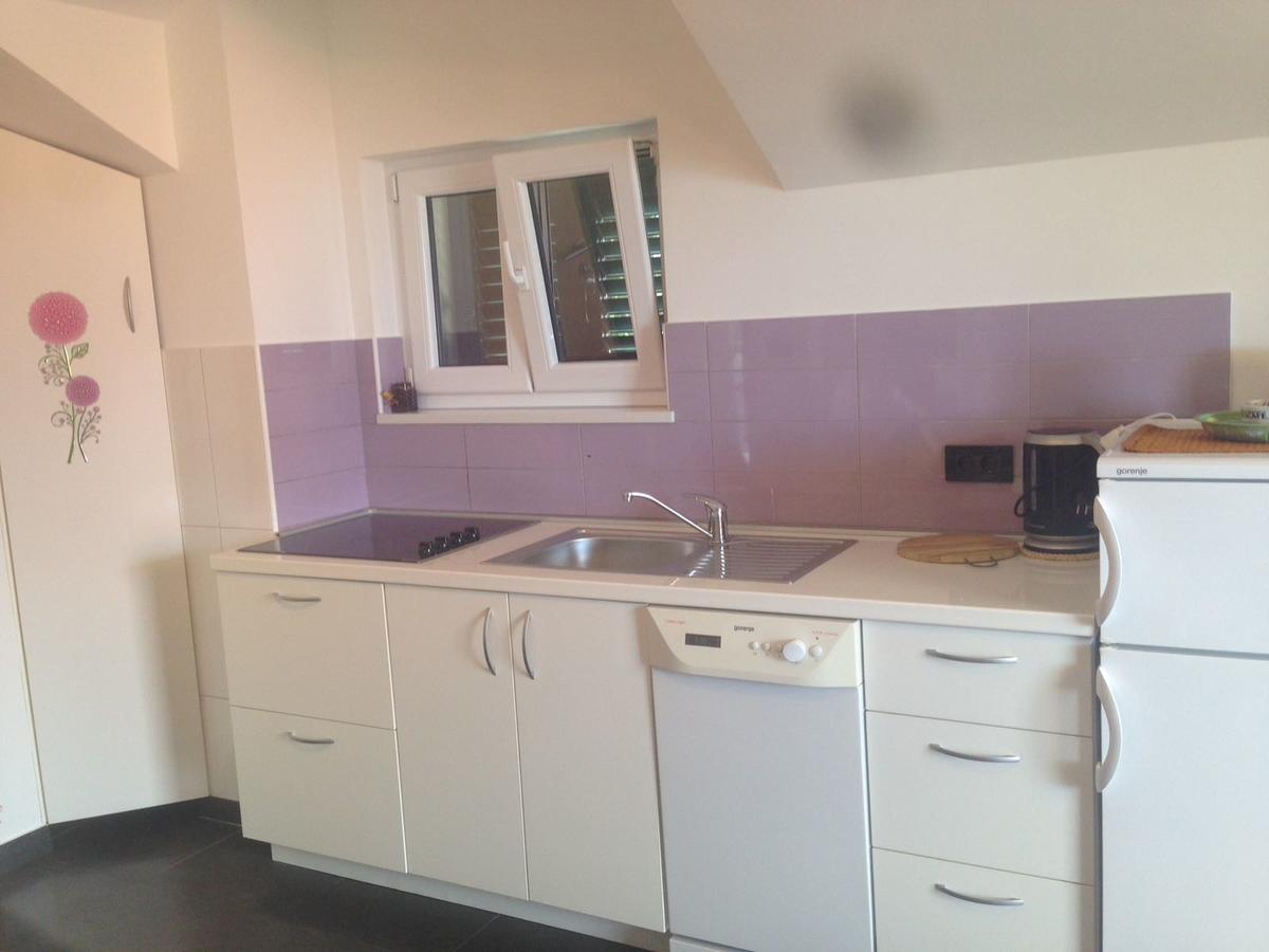 Apartments Villa Lili Lovetovo Vodice Esterno foto